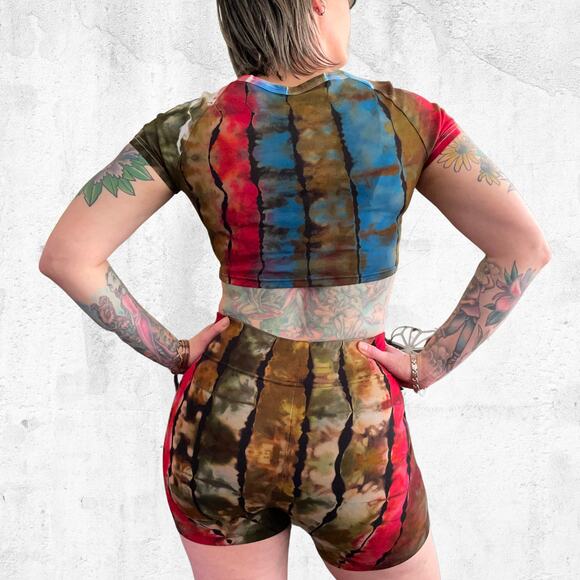 Ice Dyed Yoga Set - Top and Shorts - Bold Vibrant Unique - (Women's Medium) - Picture 2 of 10